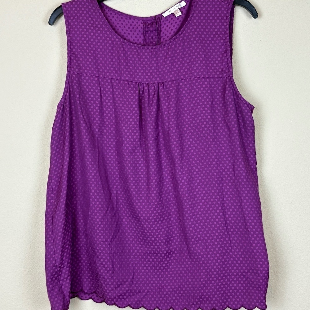 Skies are Blue Sleeveless Purple Polk a Dot Scalloped Hem Blouse; Size XL